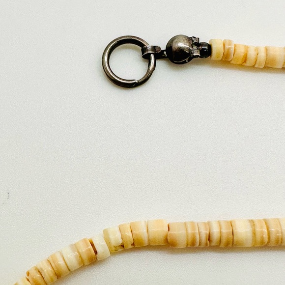 Vintage Heishi Coral Stone Necklace - Picture 5 of 16